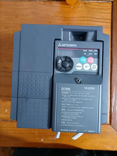 三菱变频器D720S